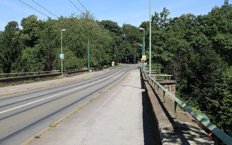 Brücke zur Margarethenhöhe 3 bruecke zur margarethenhoehe