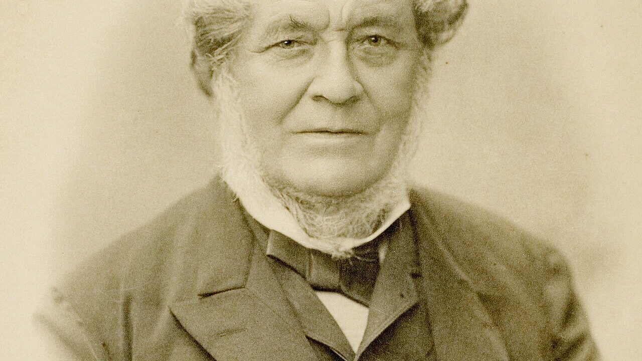 Porträt von Robert Wilhelm Bunsen, Namensgeber der Bunsenstraße