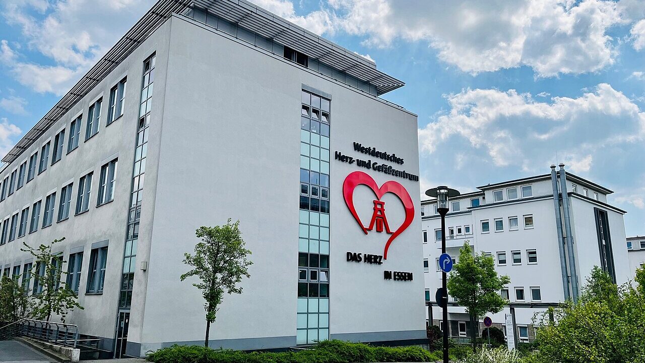 Gebäude des Westdeutschen Herz- und Gefäßzentrums am Universitätsklinikum Essen