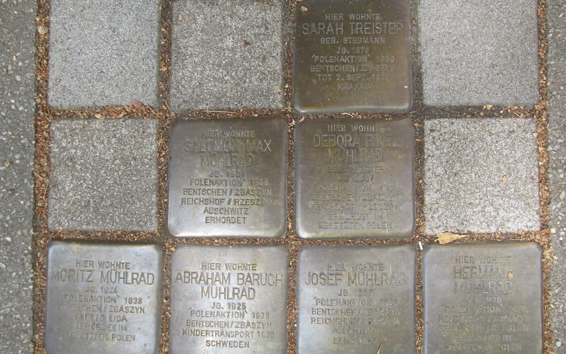 Stolpersteine in Holsterhausen 2 stolpersteine in holsterhausen
