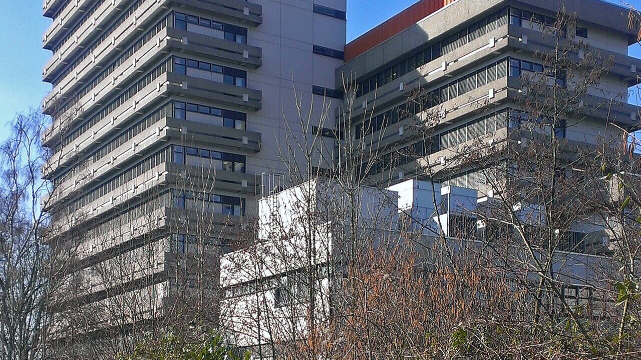 Hochhaus des Universitätsklinikums Essen an der Virchowstraße